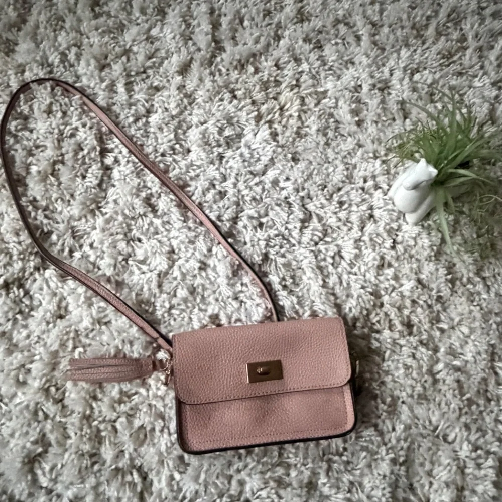 Chic Blush vintage y2k pastel pink 2000s purse Crossbody Bag your style with thi - Picture 4 of 6